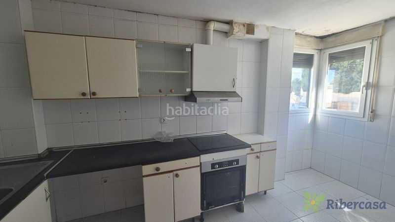 Foto fa206291-4c64-410d-9cd1-032563a079e8. Casa amb aparcament a Fustiñana