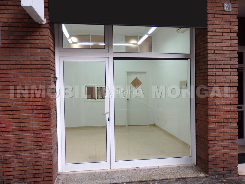 Foto 2196e3f0-c762-4dd0-bc6a-36a1ecd7ad11. Alquiler local comercial , situado en calle principal, apto para cualquier actividad. en Sant Boi de Llobregat