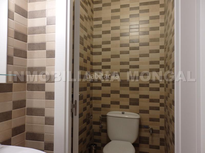 Foto 5ab9934d-6185-4749-bd47-eb435ca7e616. Alquiler local comercial , situado en calle principal, apto para cualquier actividad. en Sant Boi de Llobregat