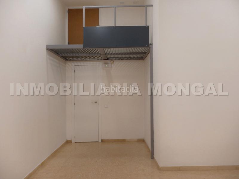 Foto 9d005ac5-bee8-4168-8dc5-17a9bdc76fdf. Alquiler local comercial , situado en calle principal, apto para cualquier actividad. en Sant Boi de Llobregat