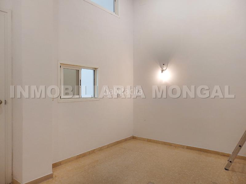 Foto bf27bfe3-6898-4447-b724-638ee899bf5c. Lloguer local comercial a Marianao Sant Boi de Llobregat