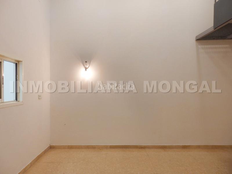 Foto 87c38dd0-f436-4f3d-8777-ec6ac8c0edbf. Location local commercial dans Marianao Sant Boi de Llobregat