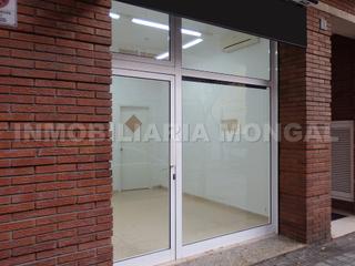 Location Local commercial  N/a. Local comercial, situado en calle principal, apto para cualquier