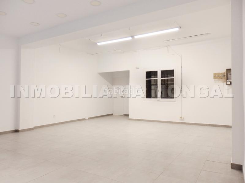 Foto 282c46b9-dbff-4c68-ab2c-711db7271e46. Alquiler local comercial en n/a perfecto local comercial junto avenida principal, reformado, apto para cualquier actividad. en Cornellà de Llobregat
