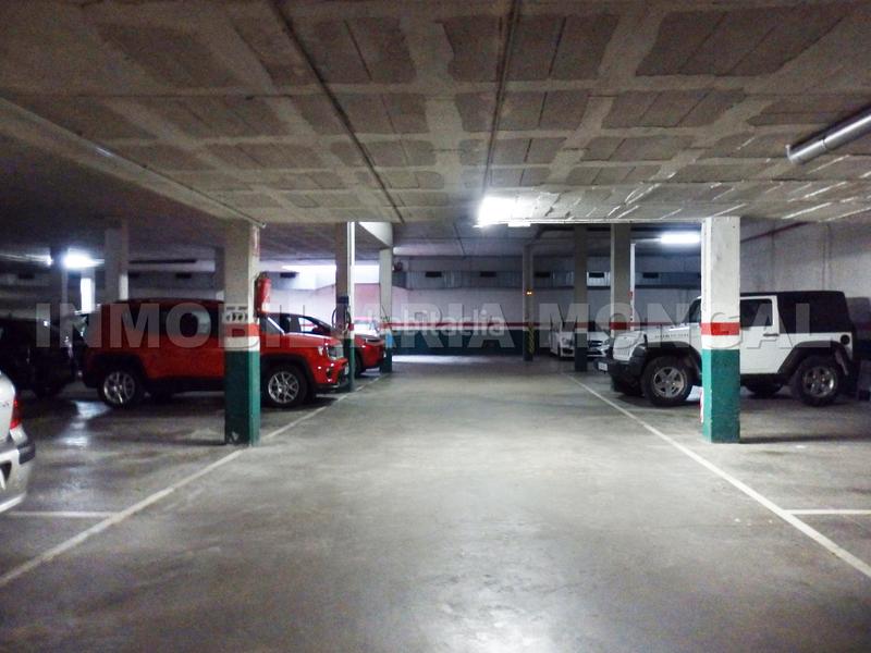 Foto 15e85aa6-d357-49d7-8309-07966fc459bd. Alquiler parking coche en carrer de joaquim auger 3 plaza de parking en alquiler para coche mediano-pequeño, en planta sótano -1 en Sant Boi de Llobregat