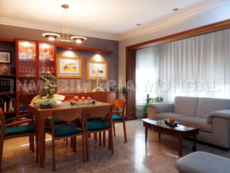 Foto 37cac5a2-2dcb-4f7b-8291-aed232fc04ca. Maison avec chauffage parking dans Marianao Sant Boi de Llobregat