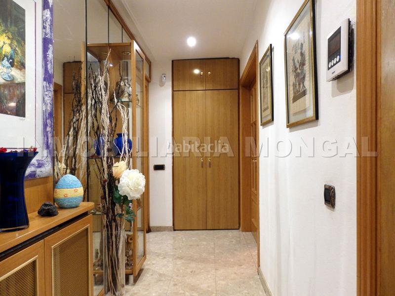 Foto 4b8be39d-2976-42b8-a199-090dd269f94e. Maison avec chauffage parking dans Marianao Sant Boi de Llobregat