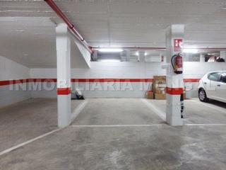 Lloguer Aparcament cotxe a Carrer mallorca 51. Amplia plaza de parking para coche grande, planta -3, con ascens
