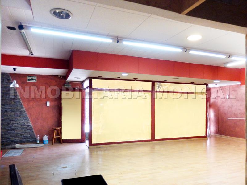 Foto 1e30582f-2360-40c1-a75b-82eeda3339c2. Local comercial a Marianao Sant Boi de Llobregat