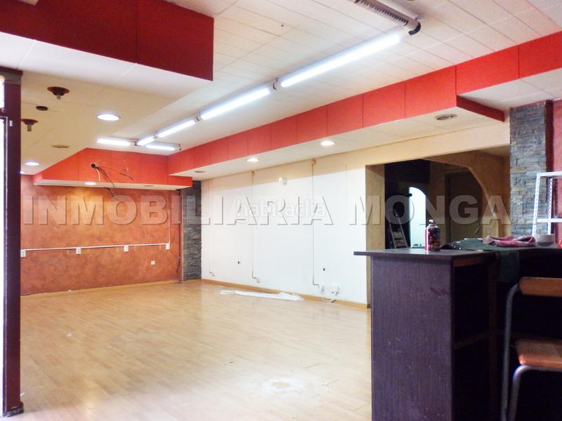 Foto e8232feb-c9a4-4f60-aec6-3ee746efd1f6. Local comercial a Marianao Sant Boi de Llobregat