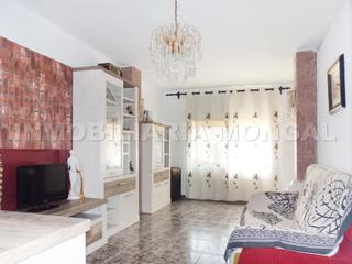 Pis  Carrer de joaquim rubi i ors. Excelente ubicacin de esta amplia vivienda