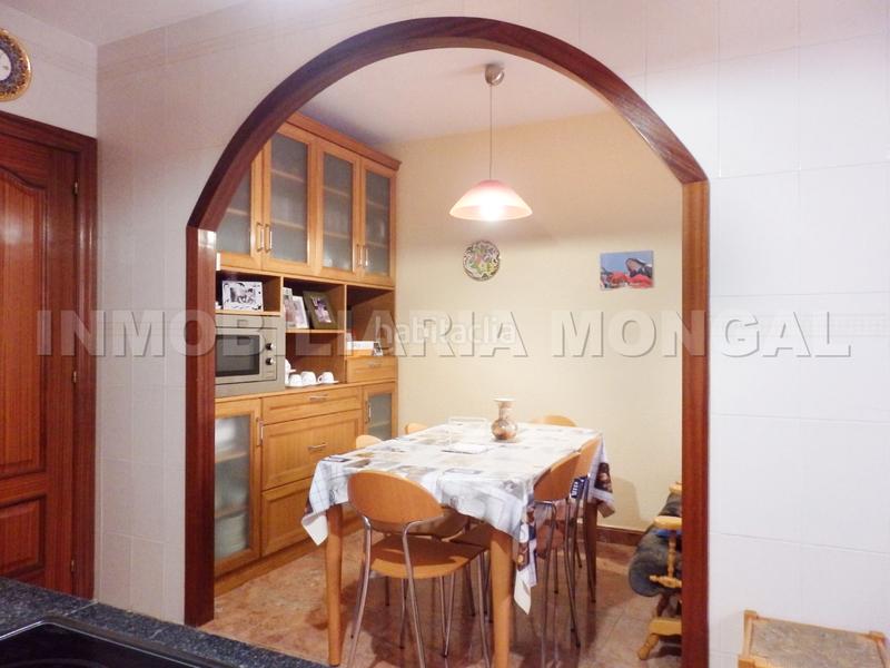 Foto 8e37d7bd-020f-4821-9dbf-0d1efb2055be. Casa adossada amb calefacció aparcament a Marianao Sant Boi de Llobregat