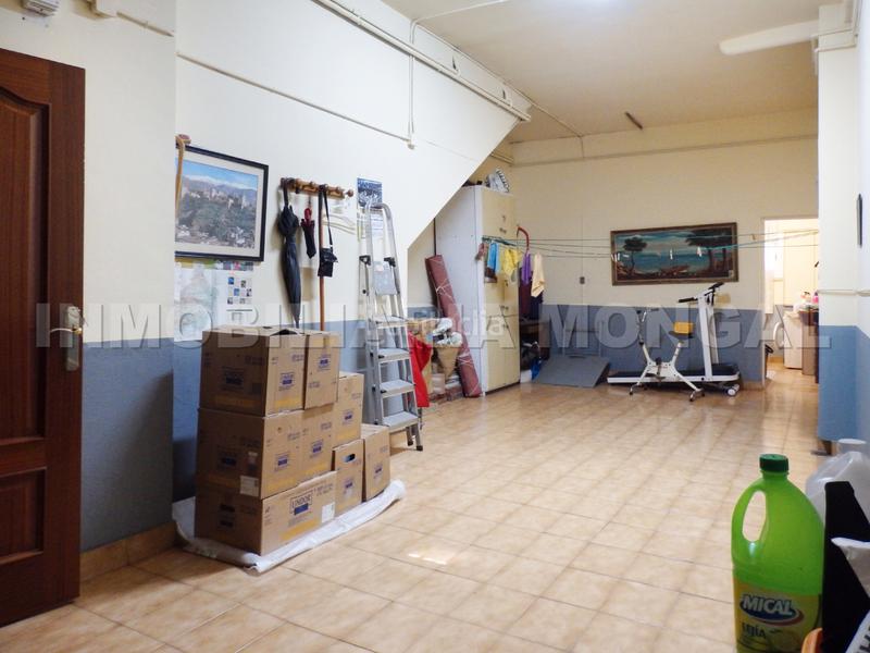 Foto fe6d497b-ffc9-4a2f-bf67-f2726ba87148. Casa adossada amb calefacció aparcament a Marianao Sant Boi de Llobregat