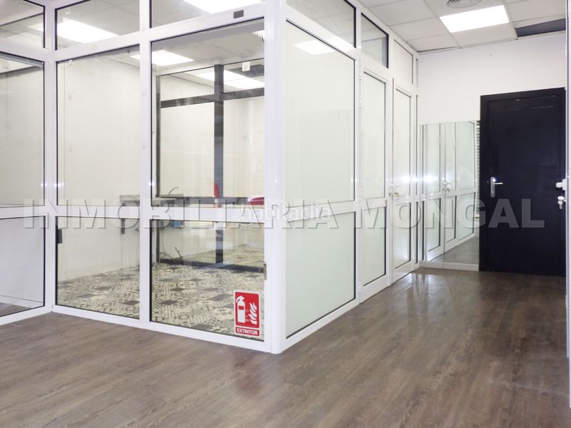 Foto 0ff762e6-0fbd-484c-852d-c7953b23cf13. Local comercial a Marianao Sant Boi de Llobregat