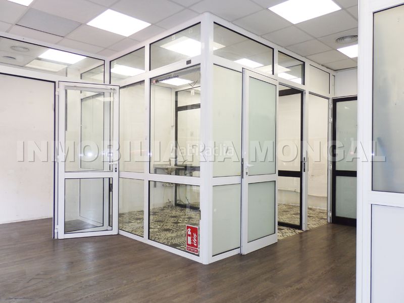 Foto 1f30da60-964f-49a6-b1e2-cb60c646b23a. Local comercial a Marianao Sant Boi de Llobregat