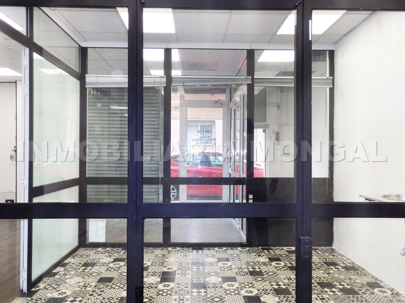 Foto 39008d4d-ff82-4829-9bcf-ba2c95463719. Local comercial a Marianao Sant Boi de Llobregat