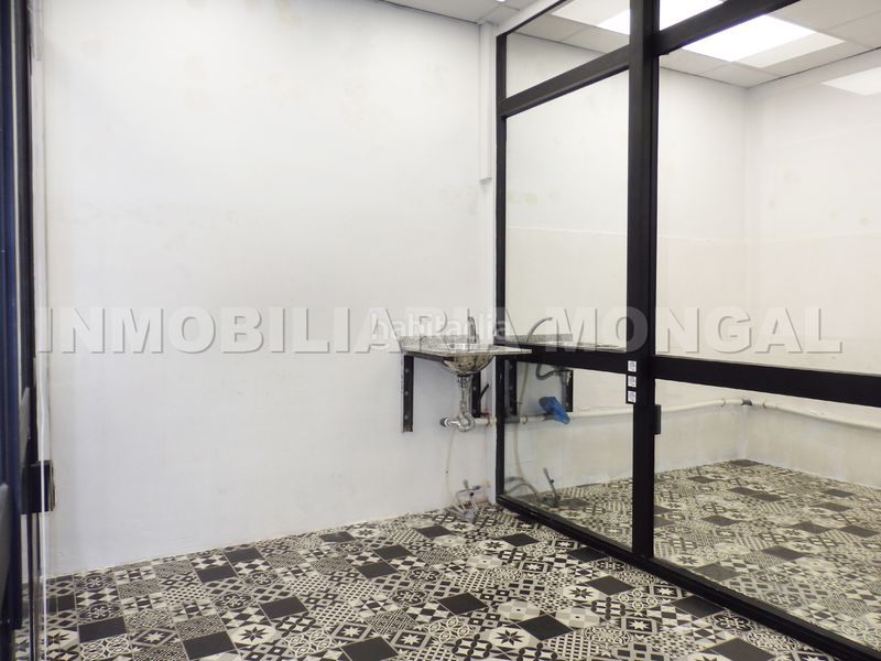 Foto 40ca774c-ad7f-4459-87e8-c7945c21e015. Local comercial a Marianao Sant Boi de Llobregat