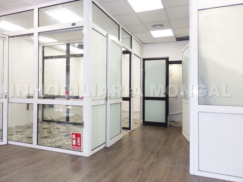 Foto 52169edc-64ce-46fa-a788-91ff56fcf7da. Local comercial a Marianao Sant Boi de Llobregat