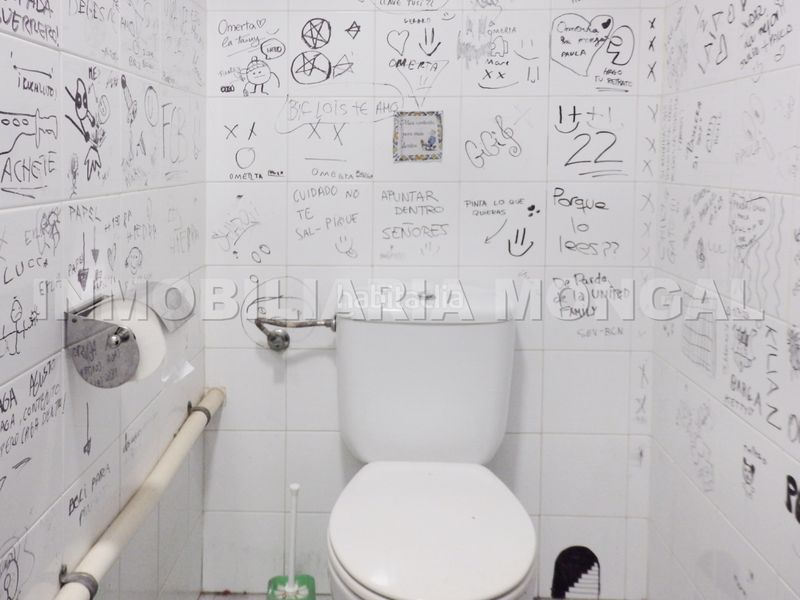 Foto 7d22e788-e306-47c2-ac01-b32876bd3761. Local comercial a Marianao Sant Boi de Llobregat