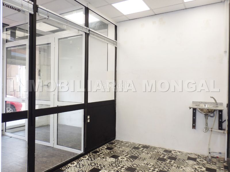 Foto 974d7dbd-0a87-4999-abdf-5f2e036d1a50. Local comercial a Marianao Sant Boi de Llobregat
