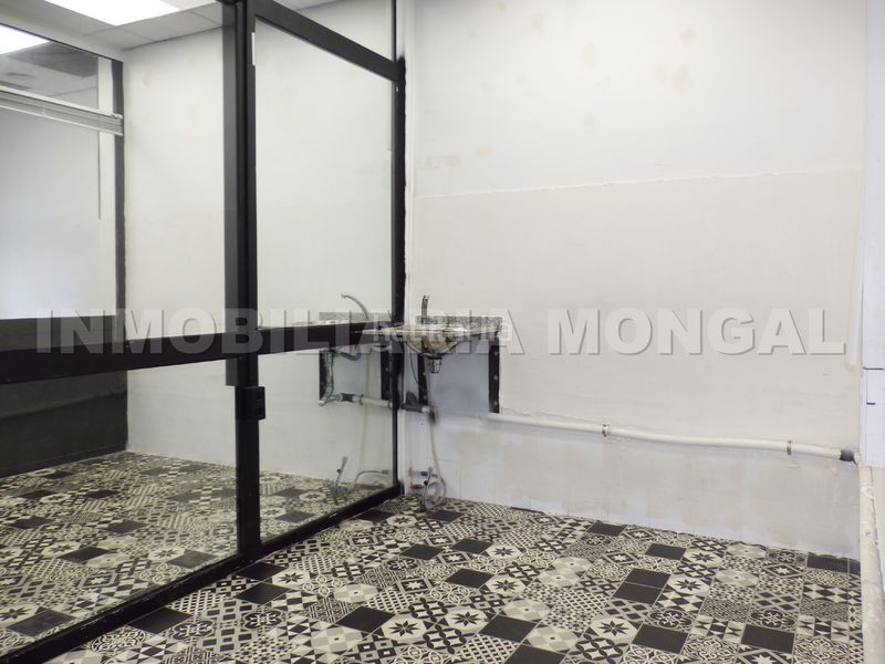 Foto aea7389c-f6b4-422b-8dcb-355966262463. Local comercial a Marianao Sant Boi de Llobregat