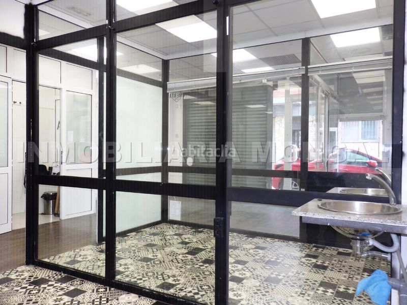 Foto ef901c42-0d9f-41cd-8b12-59d2c3cbc9e9. Local comercial a Marianao Sant Boi de Llobregat