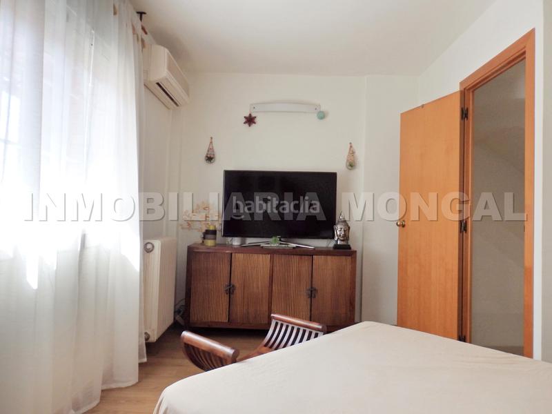 Foto 561a7901-0ff0-4b93-ba67-e7e43aefb600. Maison jumelée avec chauffage piscine dans Marianao Sant Boi de Llobregat