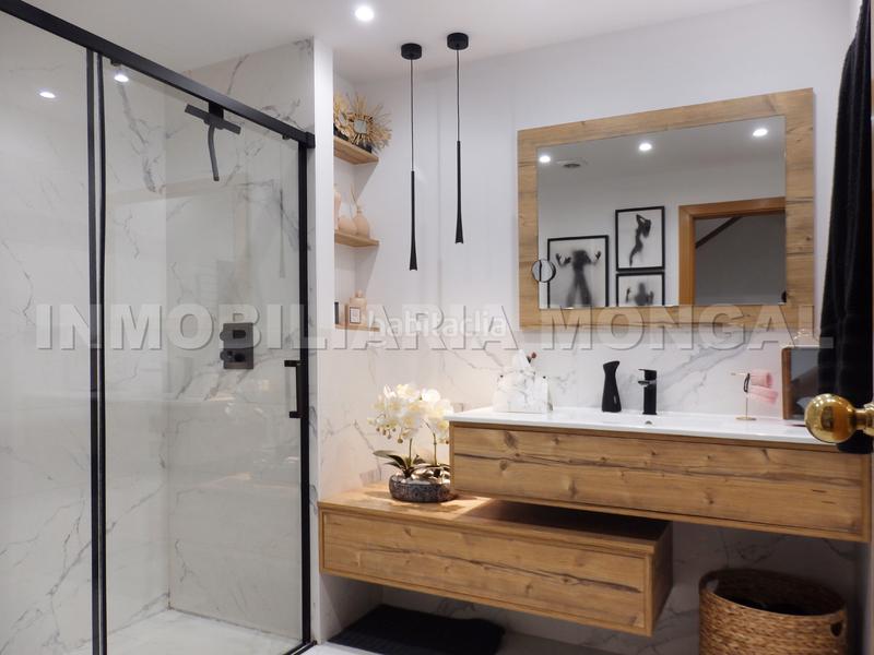 Foto beb89bcc-c6c3-4287-9c7b-f77734d0e145. Maison jumelée avec chauffage piscine dans Marianao Sant Boi de Llobregat