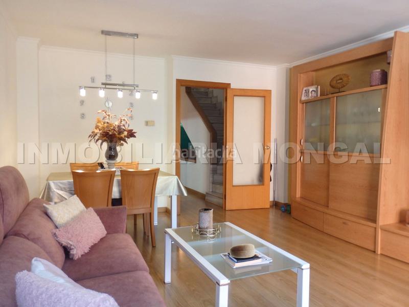 Foto dd068a8d-e1e7-4c68-9c8f-607b75a4eadd. Maison jumelée avec chauffage piscine dans Marianao Sant Boi de Llobregat