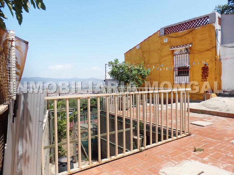 Foto 5a603e6c-276e-41f2-a13e-a20e6412f927. Casa  unifamiliar aislada, a reformar, excelentes vistas, muchas posibilidades en Sant Boi de Llobregat
