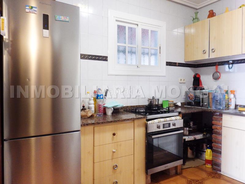 Foto ea5d3053-262c-43c1-a7dd-0add96b8f65d. Casa  unifamiliar aislada, a reformar, excelentes vistas, muchas posibilidades en Sant Boi de Llobregat