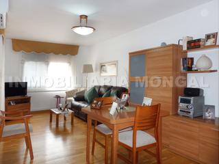 Pis  Carrer joan martí. Amplia vivienda de 4 habitaciones con balcón y ascensor en maria