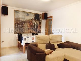 Pis  Carrer de montmany. Piso de 3 habitaciones con amplio balcón en marianao – 3º sin as
