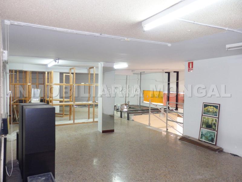 Foto 0eb95bb0-7fc2-4b2e-aaf7-7329a6f23f2c. Location local commercial dans Marianao Sant Boi de Llobregat