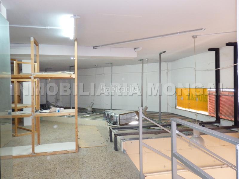 Foto a50ddc28-5422-49d8-8f01-84cd27d19257. Location local commercial dans Marianao Sant Boi de Llobregat