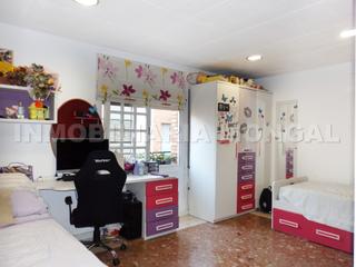 Piso  Carrer de montmany. Para entrar a vivir, amplia vivienda de tres habitacines balcn,