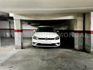Parking voiture à Carrer d'Eusebi Güell 5