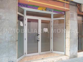 Local Comercial en Carrer Primer de Maig 30a