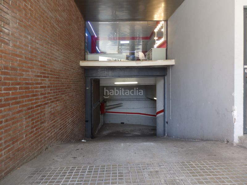 Foto 5b8c25b1-6c80-4c67-9f4b-ad390631d3f0. Aparcament cotxe a Vinyets-Molí Vell Sant Boi de Llobregat