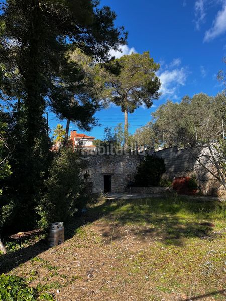 Foto 2f15a3df-9078-4c36-ad27-31d811bde94c. Terreny residencial a Vallirana