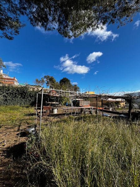 Foto 3aabcdf4-d959-49e1-a560-52b80416d202. Terreny residencial a Vallirana