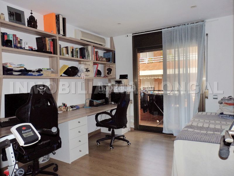 Foto 14b1c0ae-dd75-415d-a426-ff02d0e3cfcb. Pis amb calefacció a Vinyets-Molí Vell Sant Boi de Llobregat