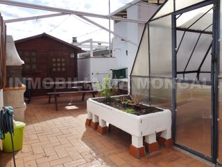 Pis  Carrer mallorca. Amplio piso con balcón esquinero y terraza privada en zona plaza