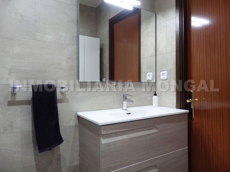 Foto 1b36f9b7-64e6-4672-a9a9-65dc104011d8. Pis a La Gavarra Cornellà de Llobregat