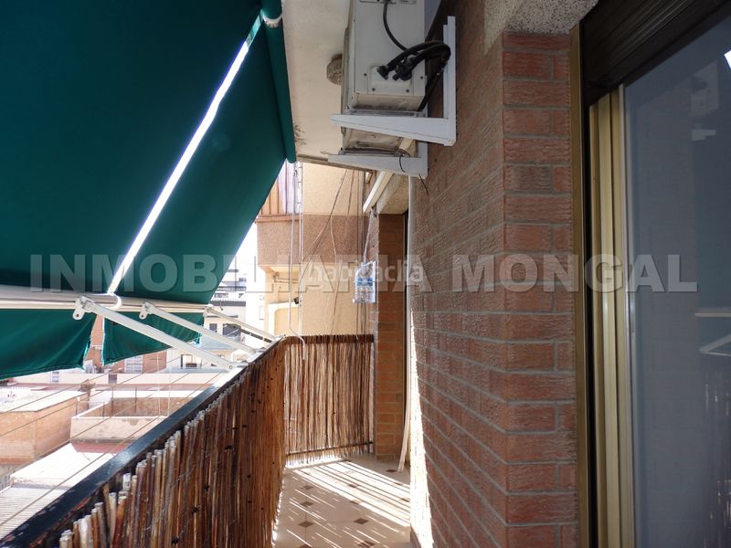 Foto 4eb41b93-1d07-42f6-b187-a4a390e0e08f. Pis a La Gavarra Cornellà de Llobregat