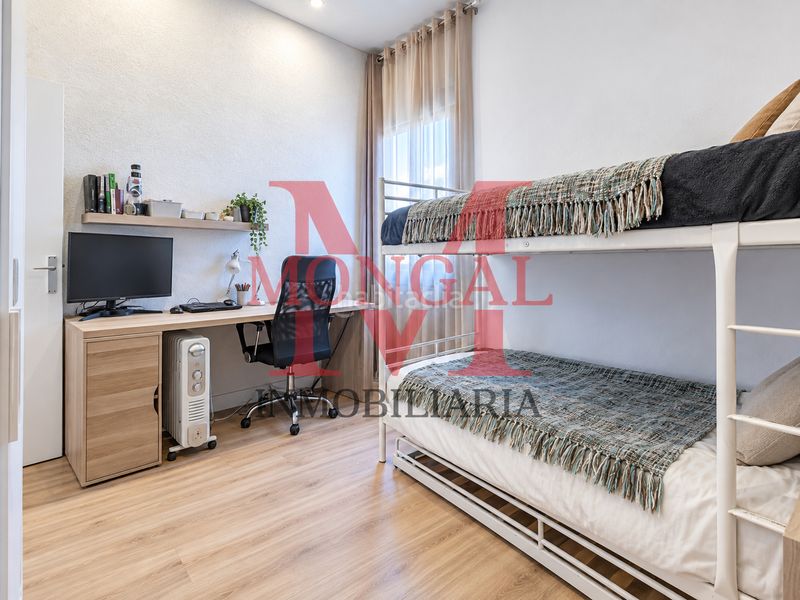 Foto f9781cc0-e807-4deb-bde7-da7db2e73b30. Casa adossada amb calefacció a Centre Mataró