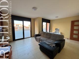 Appartement  Carrer d'amadeu. Oferta ideal para inversores: espacio, comodidad y ubicación inm