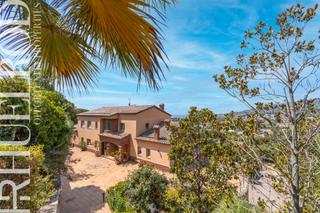 Chalet  Passeig de cabrils. Espectacular casa en cabrils
