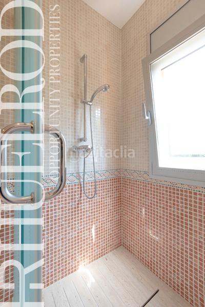 Foto a892c78d-ad0a-4b98-8233-cd24f9ae2732. Chalet espectacular casa en Cabrils
