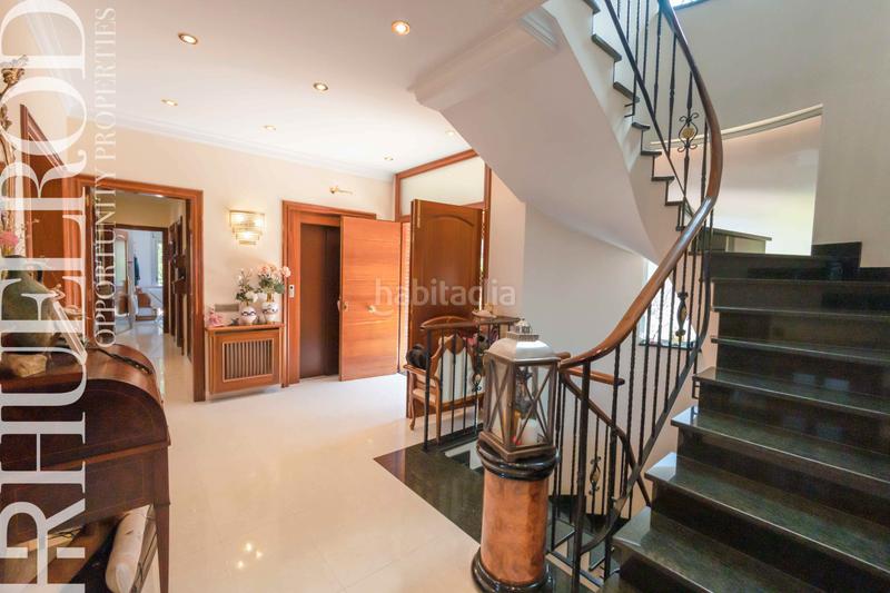 Foto b3a549ad-219f-47e7-9b92-b62af4af8692. Chalet espectacular casa en Cabrils